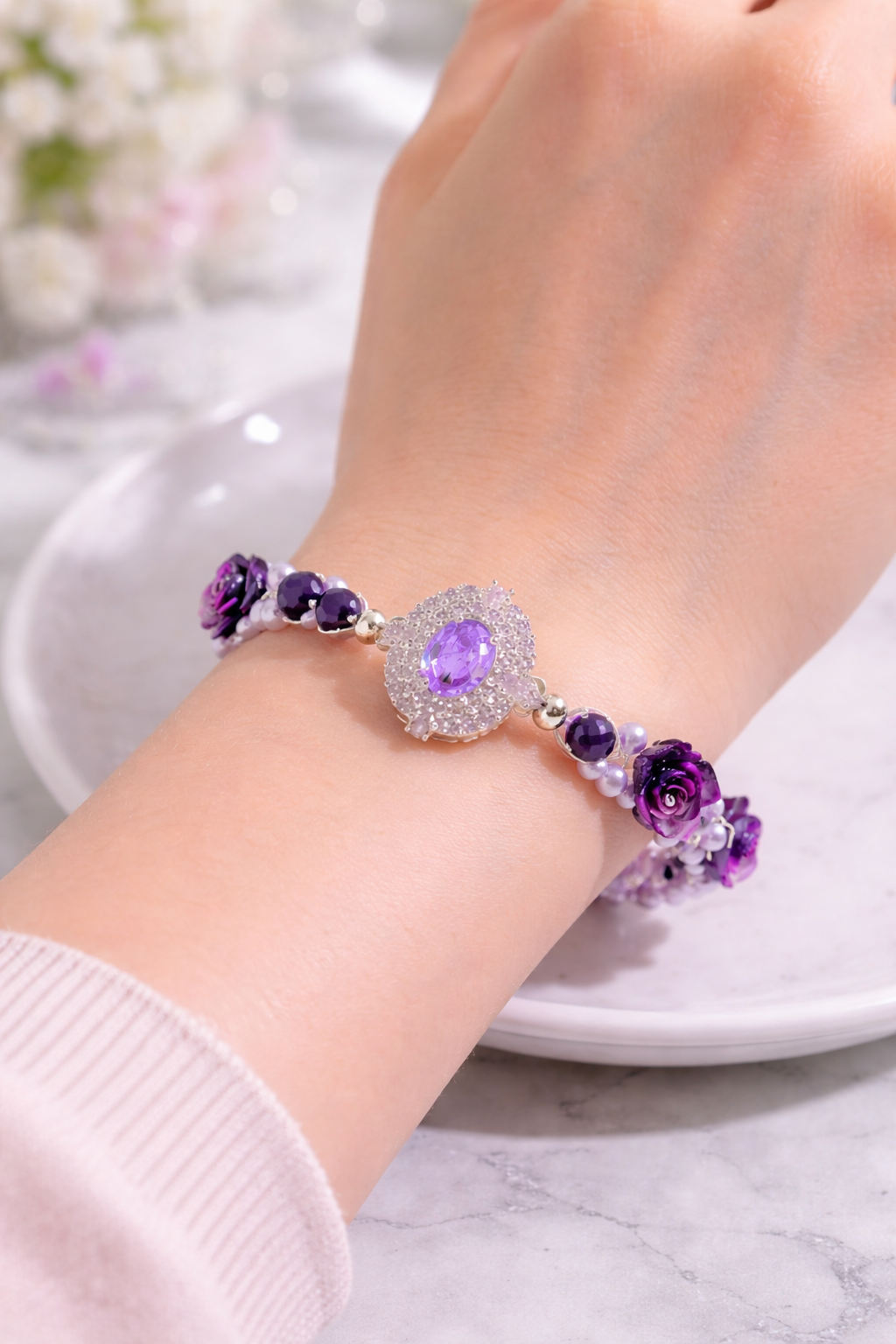 Handgefertigtes Perlen- und Aquamarinarmband