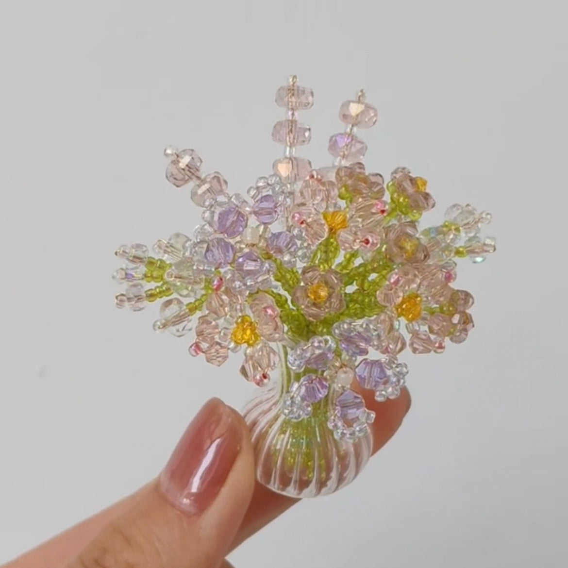 Handgefertigtes Perlen- und Aquamarinarmband