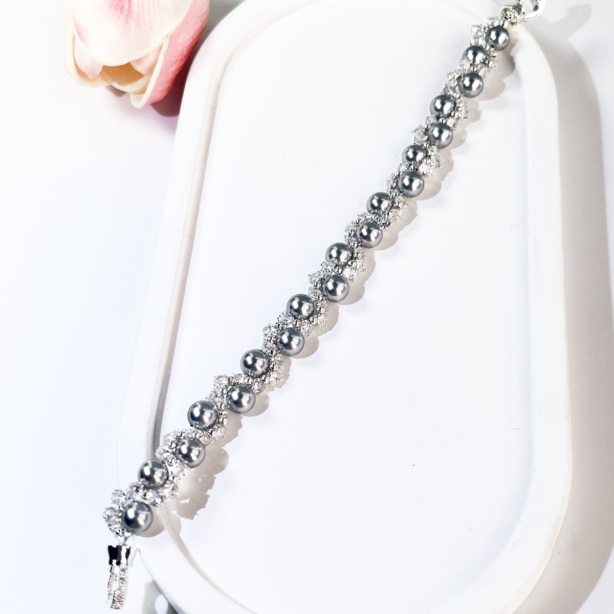 Handgefertigtes Perlen- und Aquamarinarmband