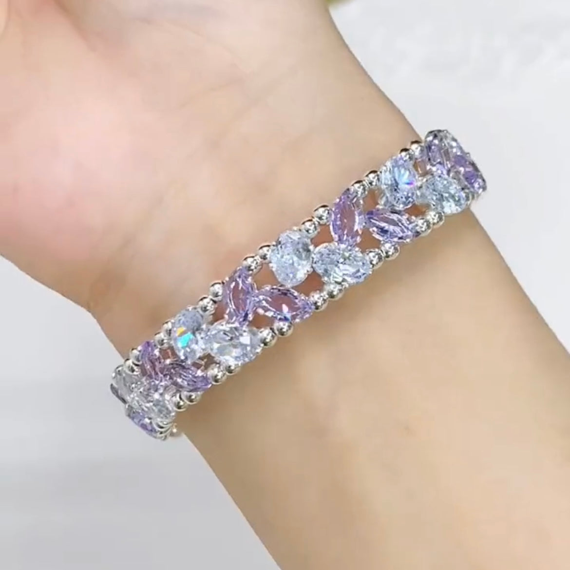 Pulsera de aguamarina y perla hecha a mano