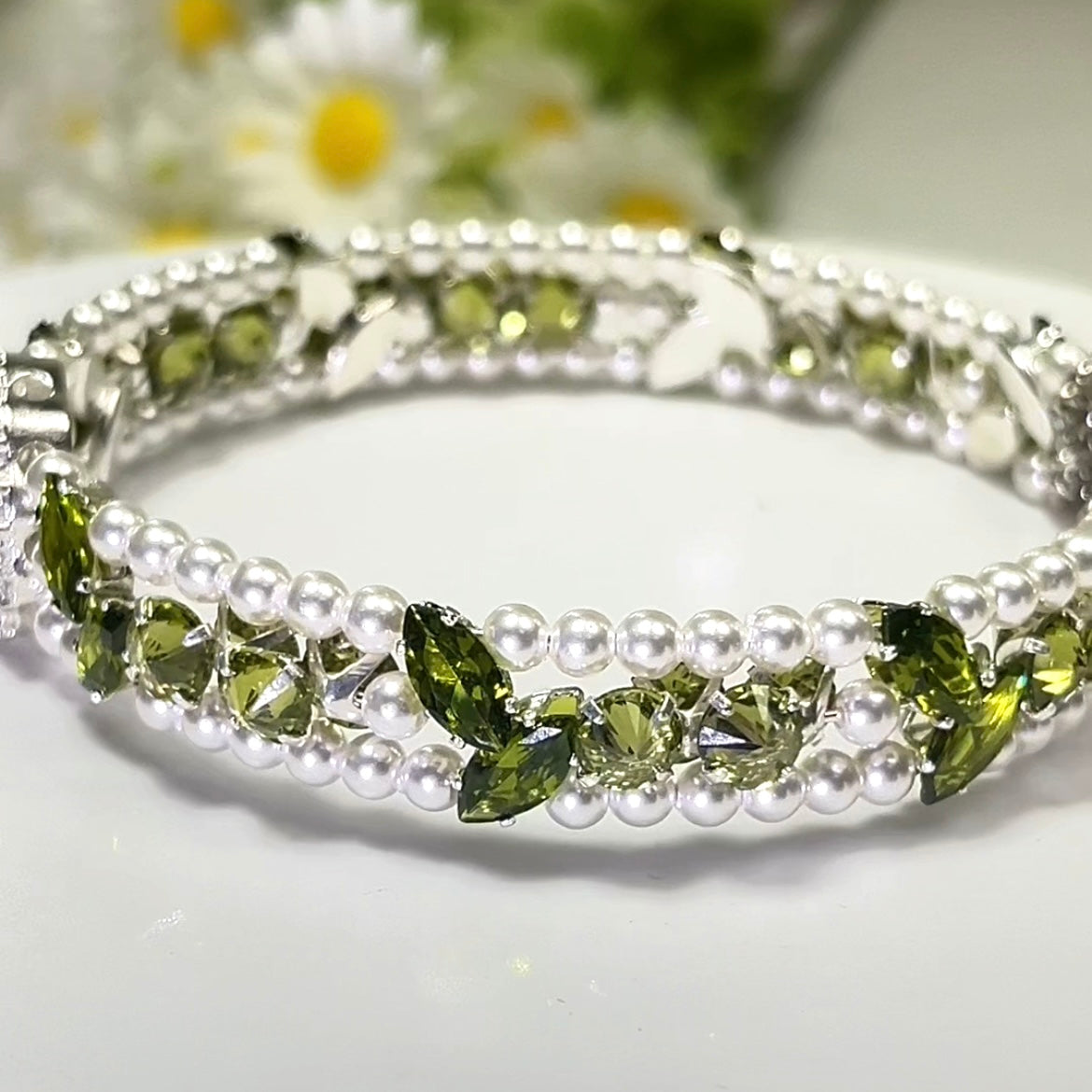 Pulsera de aguamarina y perla hecha a mano