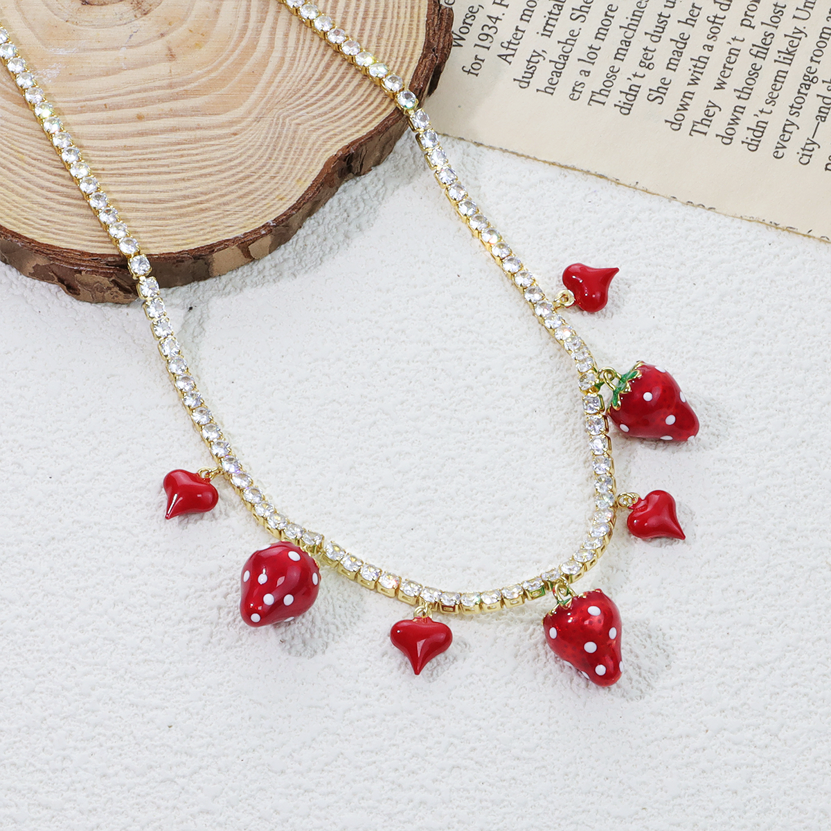 Collar de perlas hecho a mano con cuentas en forma de corazón