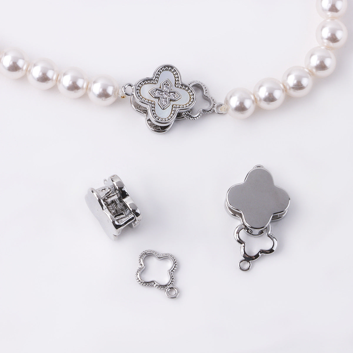 Clover Spring Clasp with White Mother of Pearl – 18K Real Gold Plated for Bracelet/Necklace Making