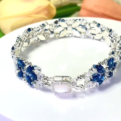 Pulsera de aguamarina y perla hecha a mano