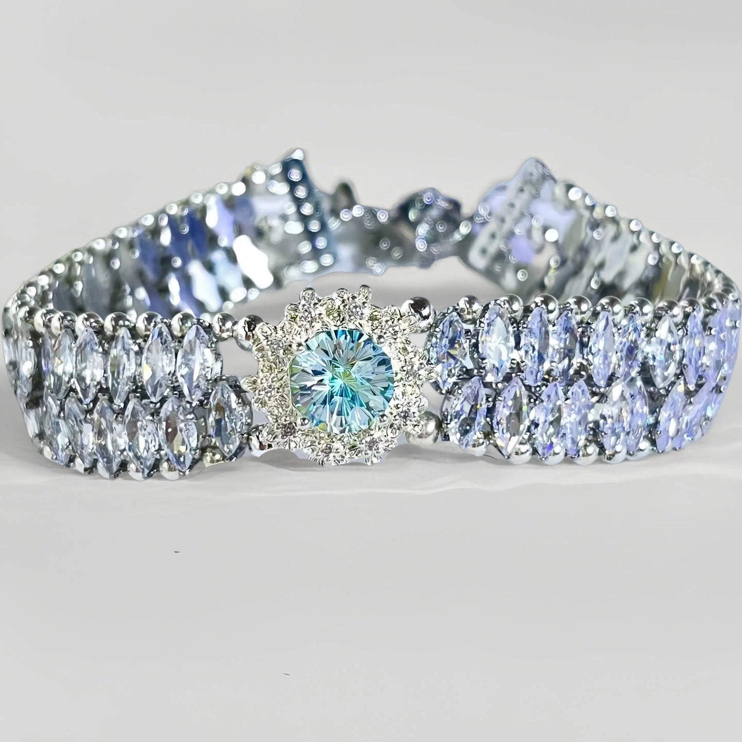 Pulsera de aguamarina y perla hecha a mano