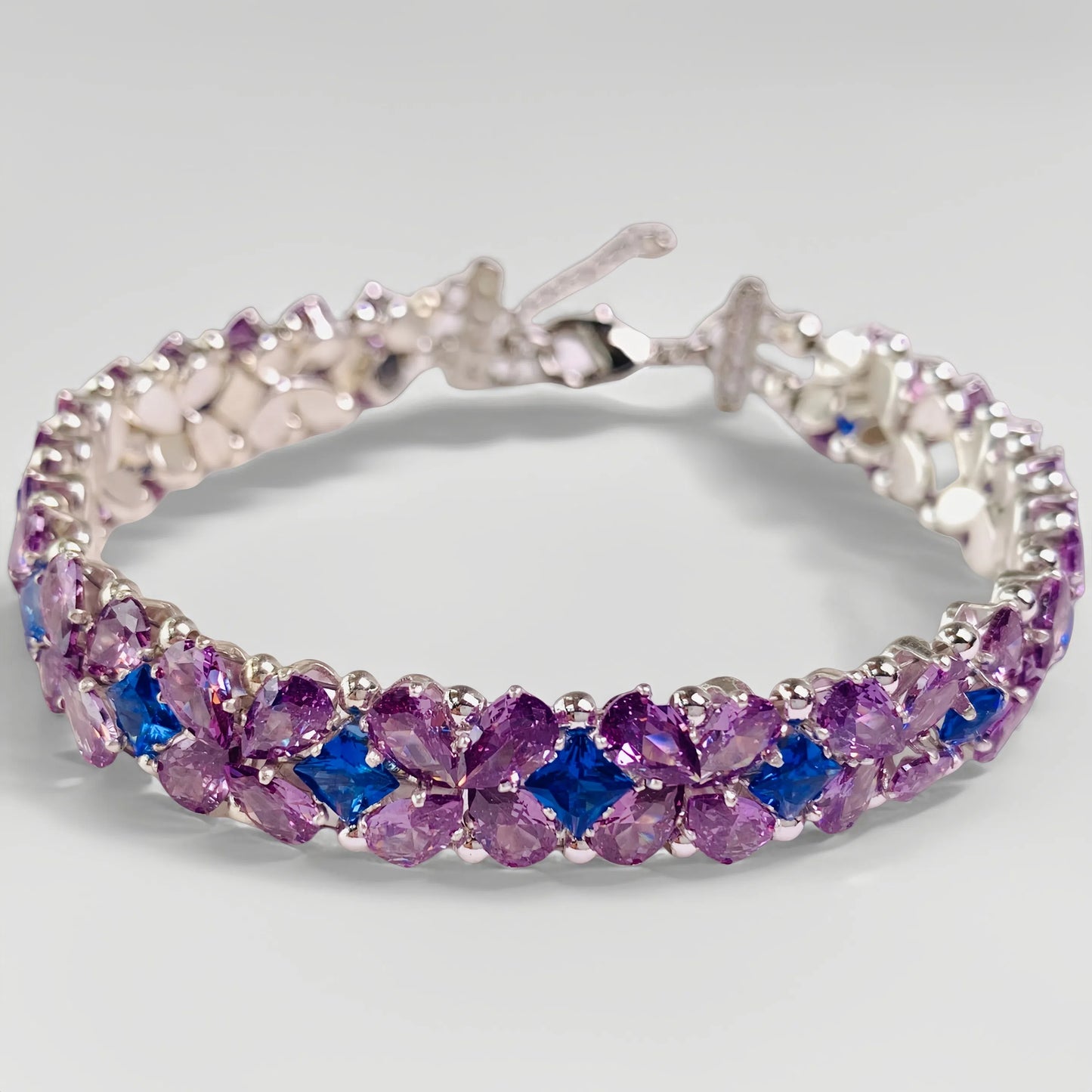 Pulsera de aguamarina y perla hecha a mano