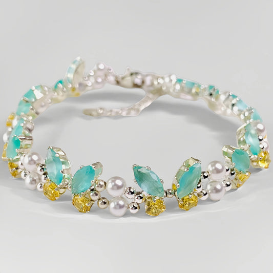 Pulsera de aguamarina y perla hecha a mano