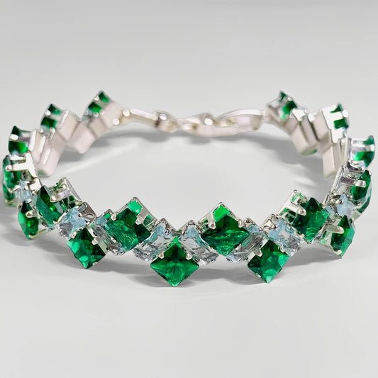 Pulsera de aguamarina y perla hecha a mano