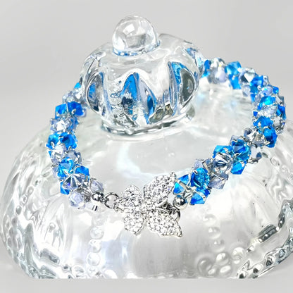 Pulsera de aguamarina y perla hecha a mano