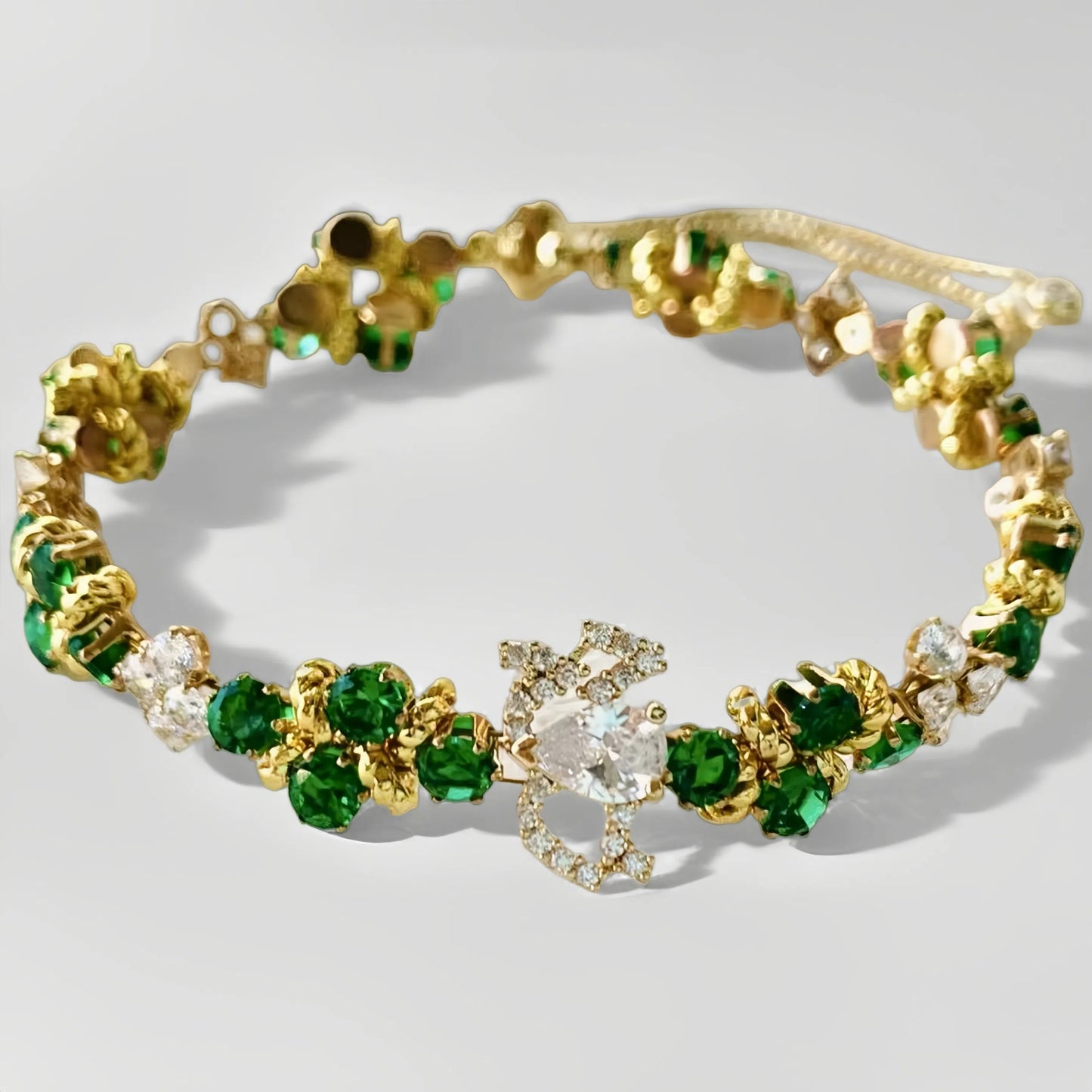 Handgefertigtes Perlen- und Aquamarinarmband