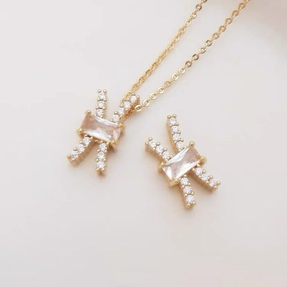 Handgefertigtes Perlen- und Aquamarinarmband