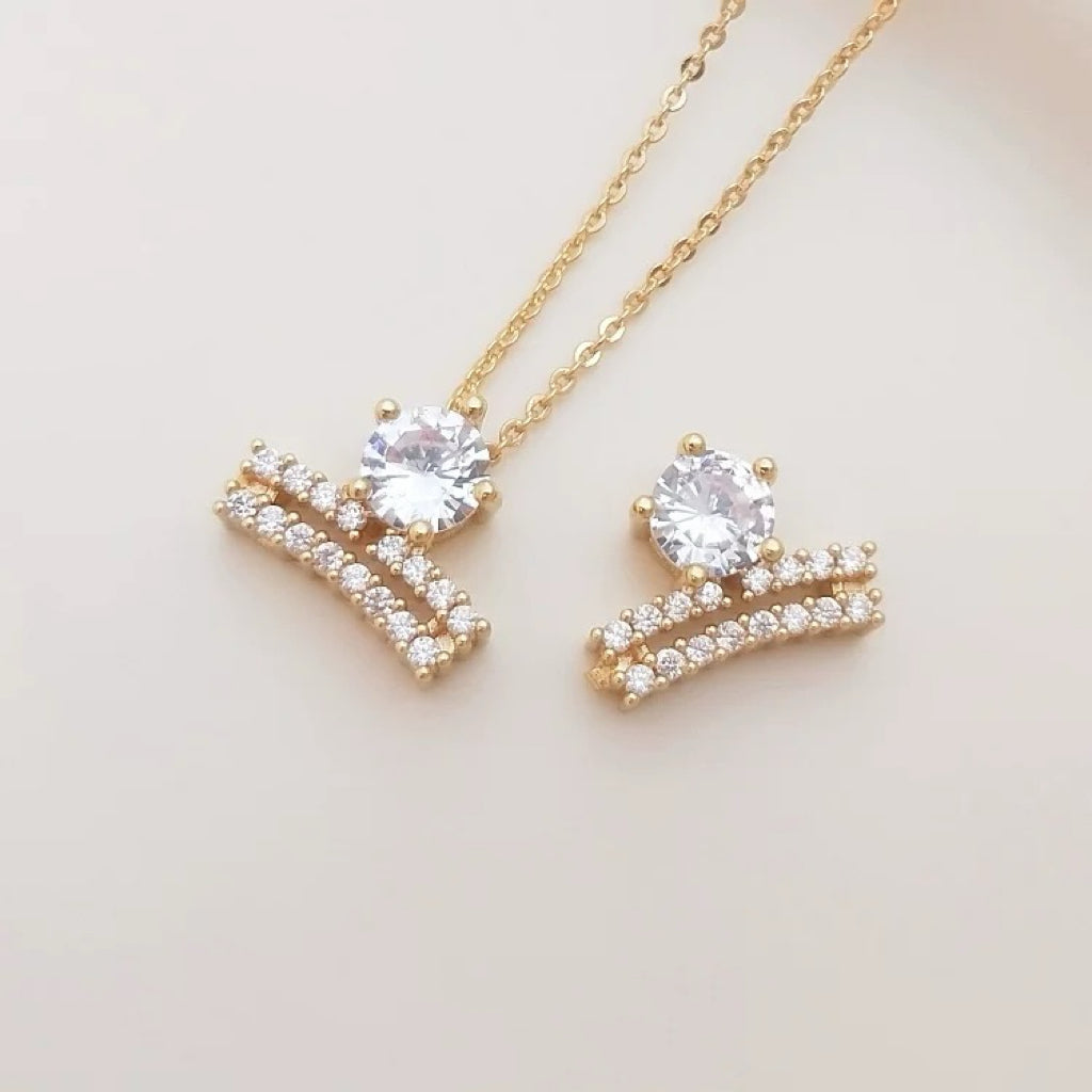 Handgefertigtes Perlen- und Aquamarinarmband