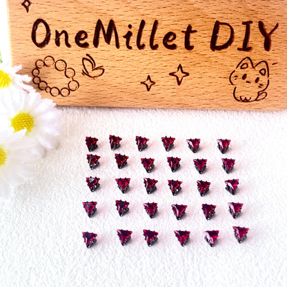 OneMillet Black-Base Triangle  Zirconia Stone 4mm
