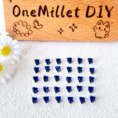 OneMillet Black-Base Triangle  Zirconia Stone 4mm