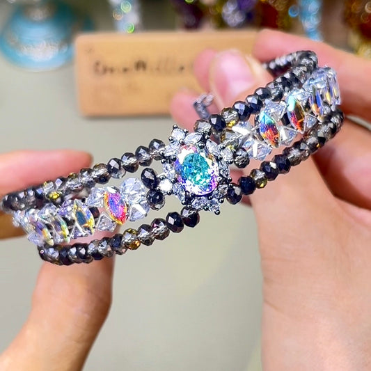 Handgefertigtes Perlen- und Aquamarinarmband