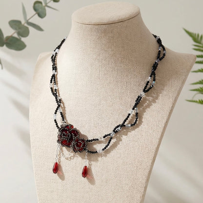 Handgefertigtes Perlen- und Aquamarinarmband