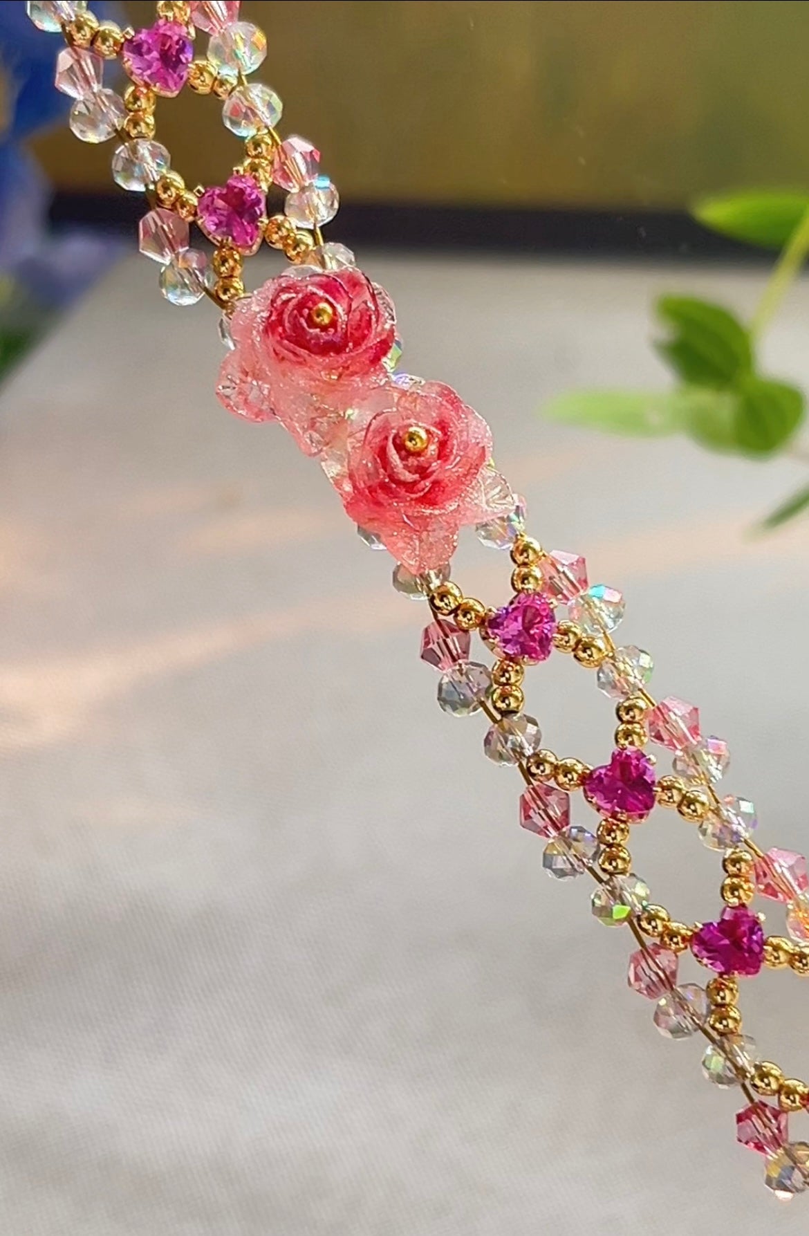 Handgefertigtes Perlen- und Aquamarinarmband