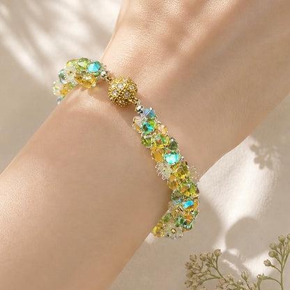 Handgefertigtes Perlen- und Aquamarinarmband