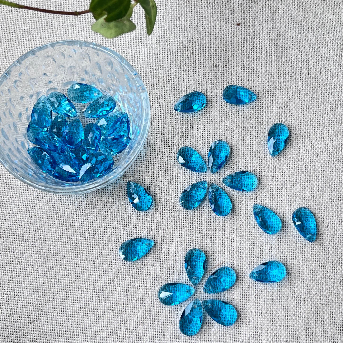 Large Teardrop Crystal Beads for Handmade Flower Crafting