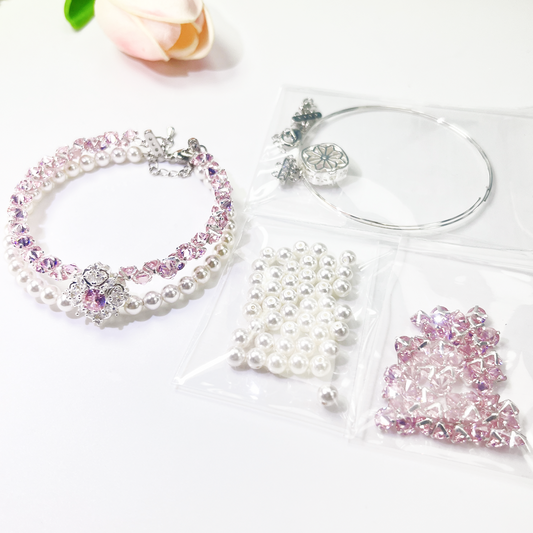 Handgefertigtes Perlen- und Aquamarinarmband