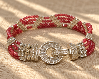 Handgefertigtes Perlen- und Aquamarinarmband