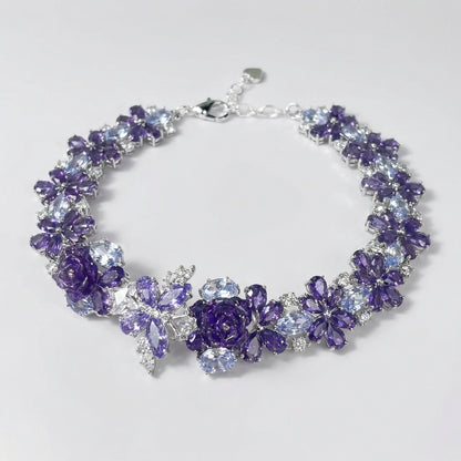 Handgefertigtes Perlen- und Aquamarinarmband