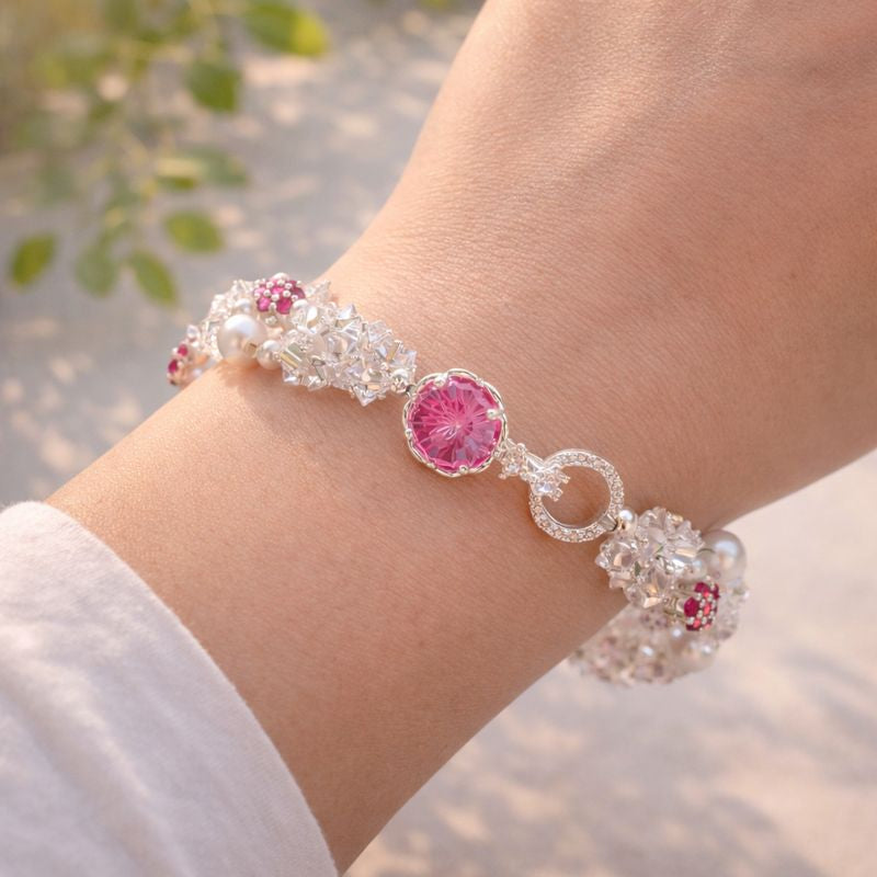 Handgefertigtes Perlen- und Aquamarinarmband