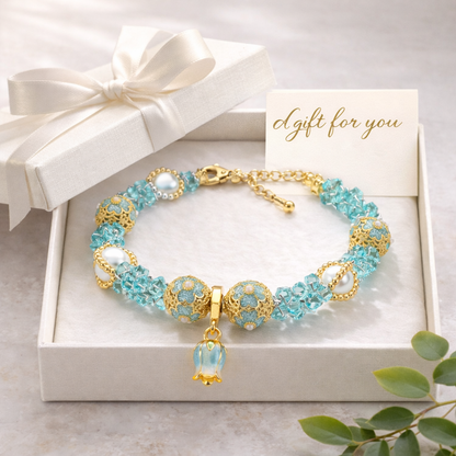 Handgefertigtes Perlen- und Aquamarinarmband