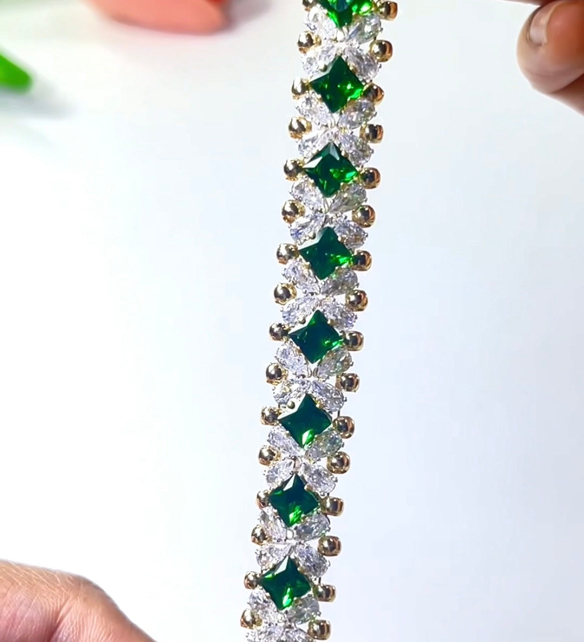 Pulsera de aguamarina y perla hecha a mano