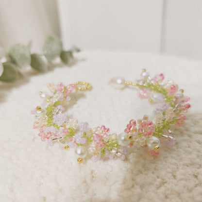 Pulsera de cuentas de arroz hecha a mano de varias capas