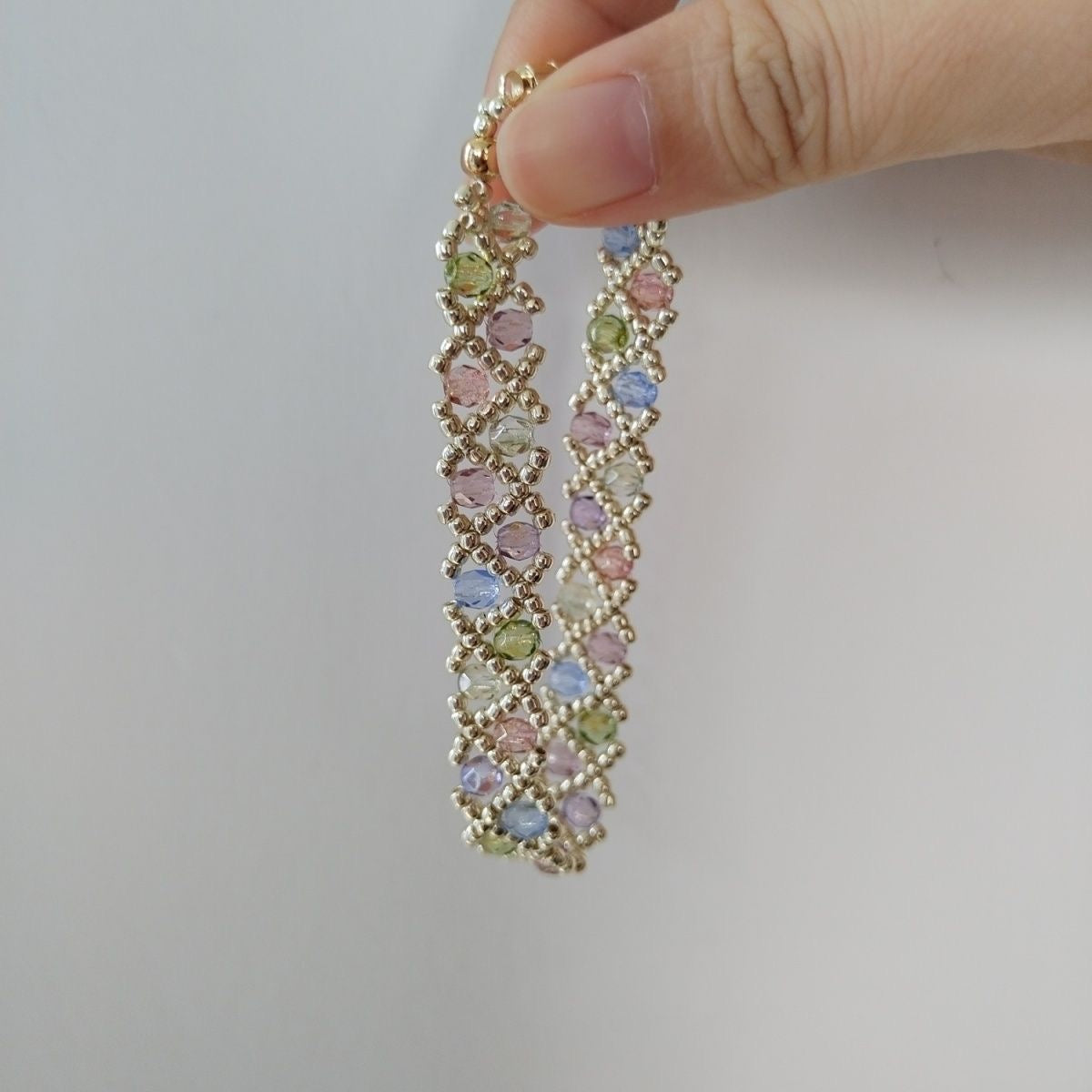 Pulsera de cuentas checas de caramelo hecha a mano: joyería personalizada única