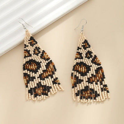 Handgefertigte Perlenquastenohrringe