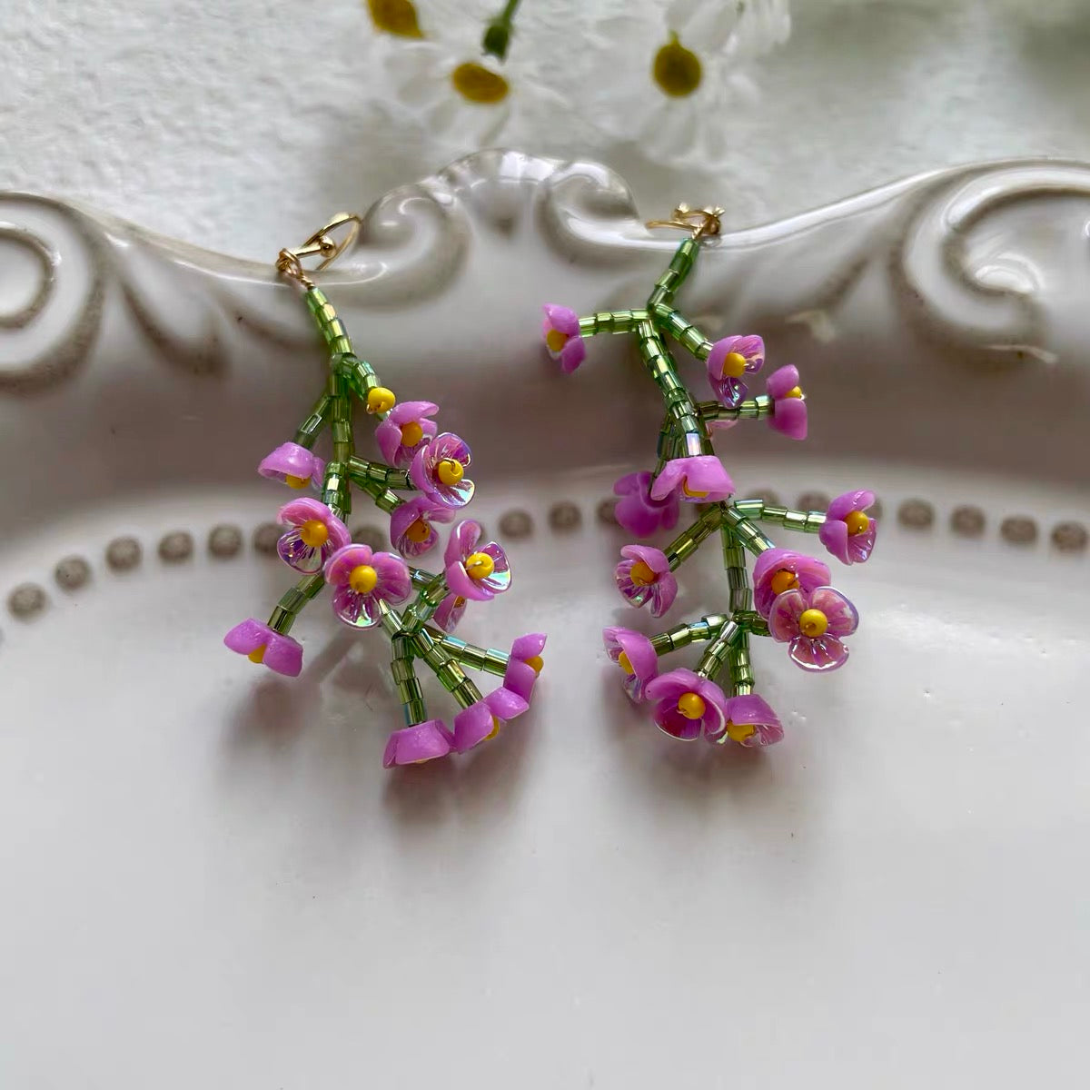 Pendientes de cuentas hechos a mano Pendientes florales morados