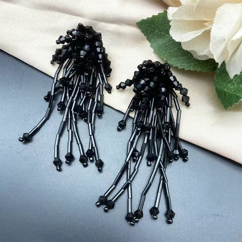 Handgefertigte Perlenquastenohrringe