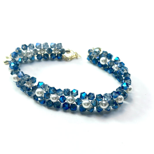 Pulsera de aguamarina y perla hecha a mano