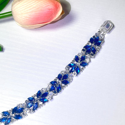 Pulsera de aguamarina y perla hecha a mano