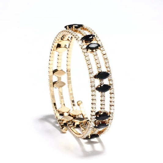 Handgefertigtes Perlen- und Aquamarinarmband