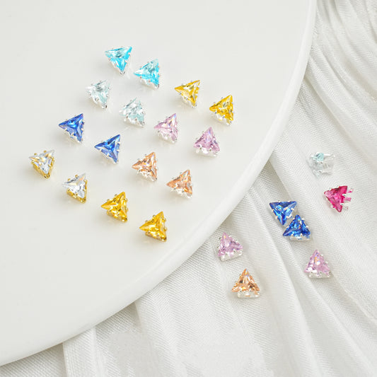 OneMillet Triangle Zirconia Beads 4MM