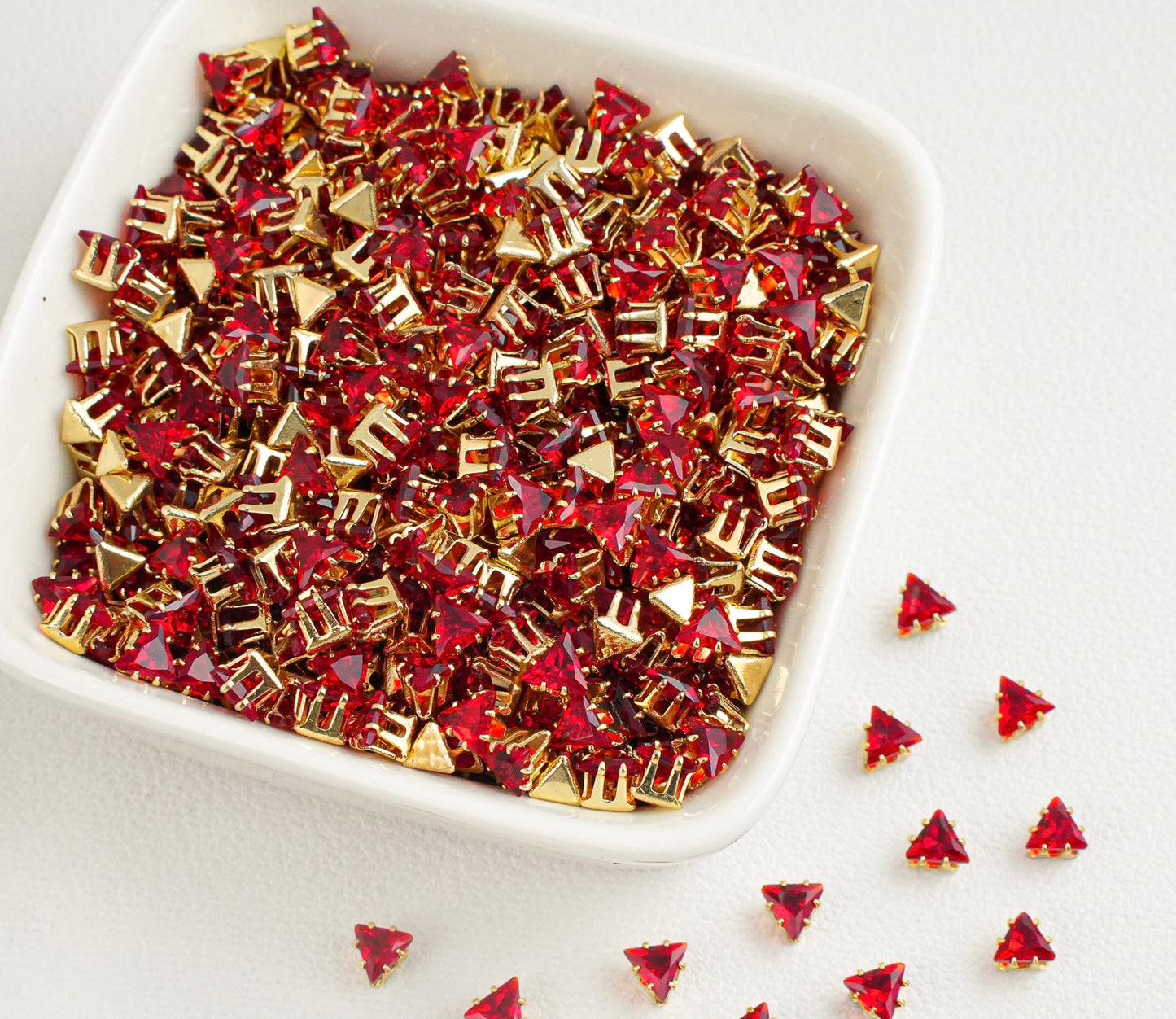 OneMillet Triangle Zirconia Beads 4MM