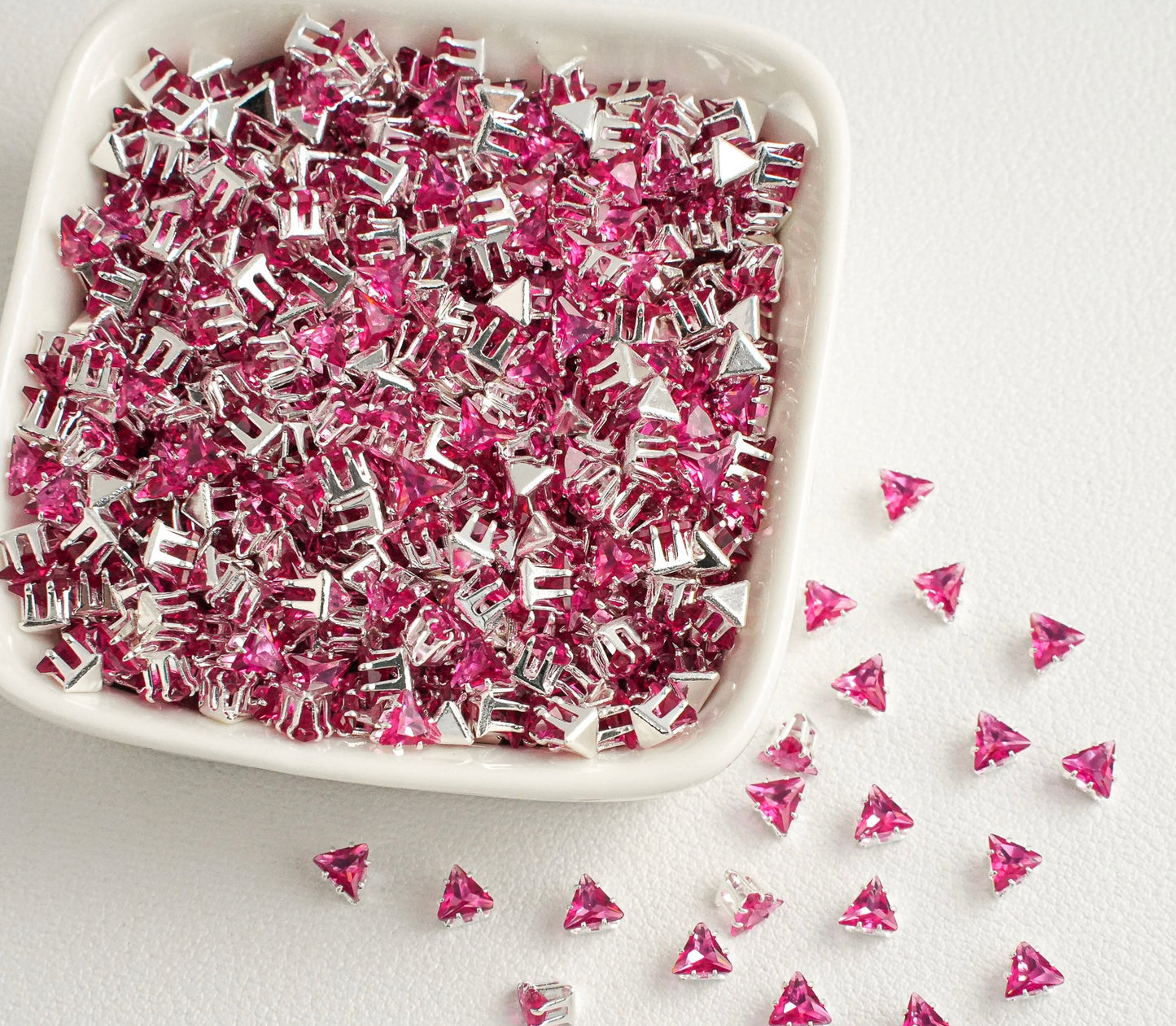 OneMillet Triangle Zirconia Beads 4MM