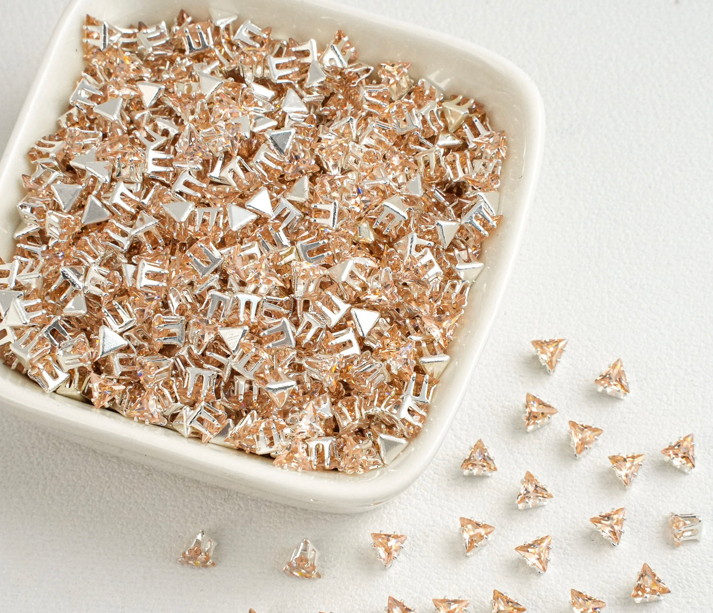 OneMillet Triangle Zirconia Beads 4MM