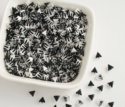 OneMillet Triangle Zirconia Beads 4MM