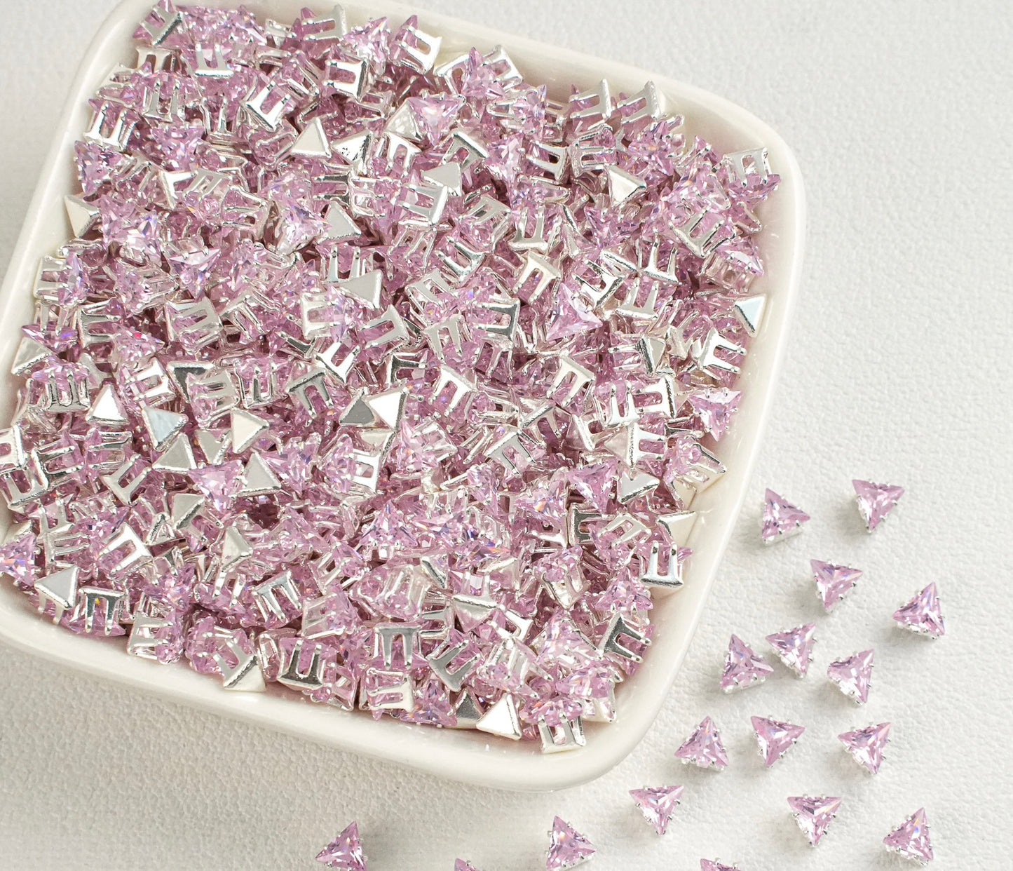 OneMillet Triangle Zirconia Beads 4MM