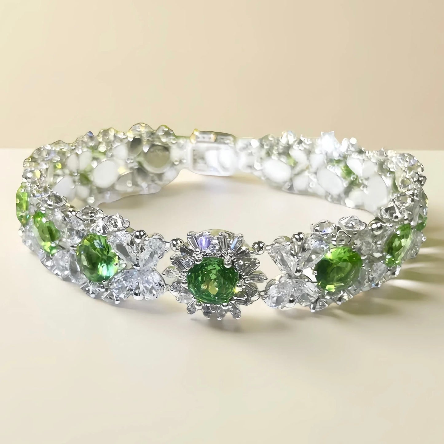 Pulsera de aguamarina y perla hecha a mano