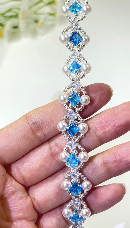 Pulsera de aguamarina y perla hecha a mano