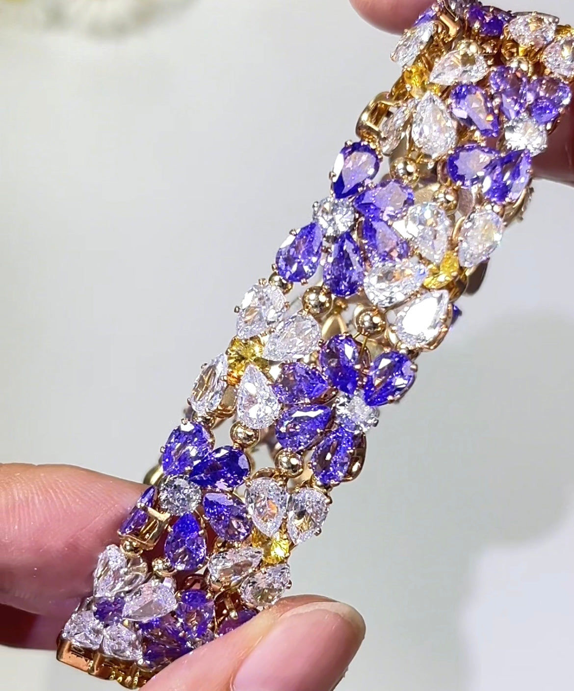 Pulsera de aguamarina y perla hecha a mano