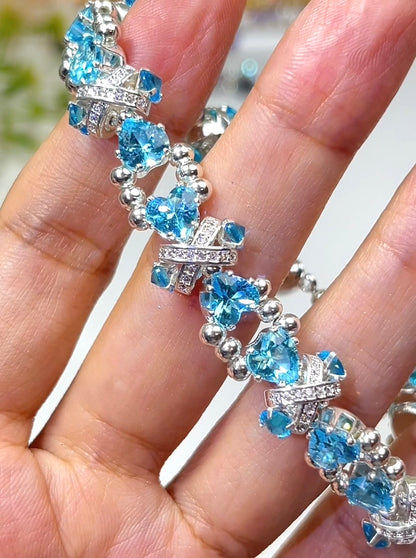 Pulsera de aguamarina y perla hecha a mano