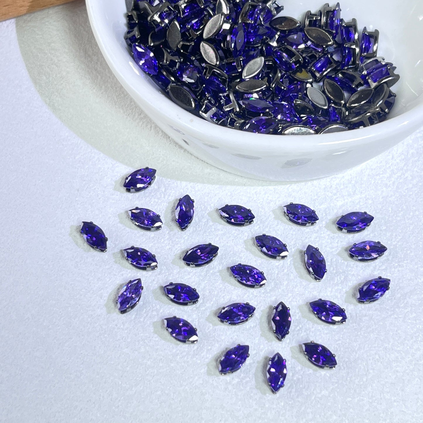 OneMillet Black-Base Marquise  Zirconia Stone 3×6mm