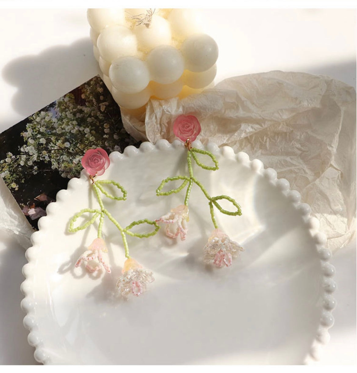 Pendientes de plata de ley hechos a mano con cuentas de flores 