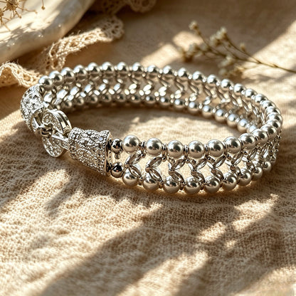Handgefertigtes Perlen- und Aquamarinarmband